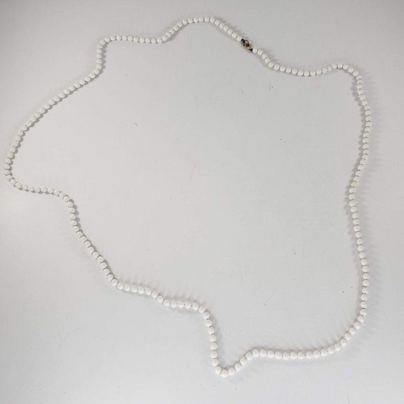 Kids Faux Pearl Necklace Costume Jewelry White Beads 50" - Picture 4 of 4